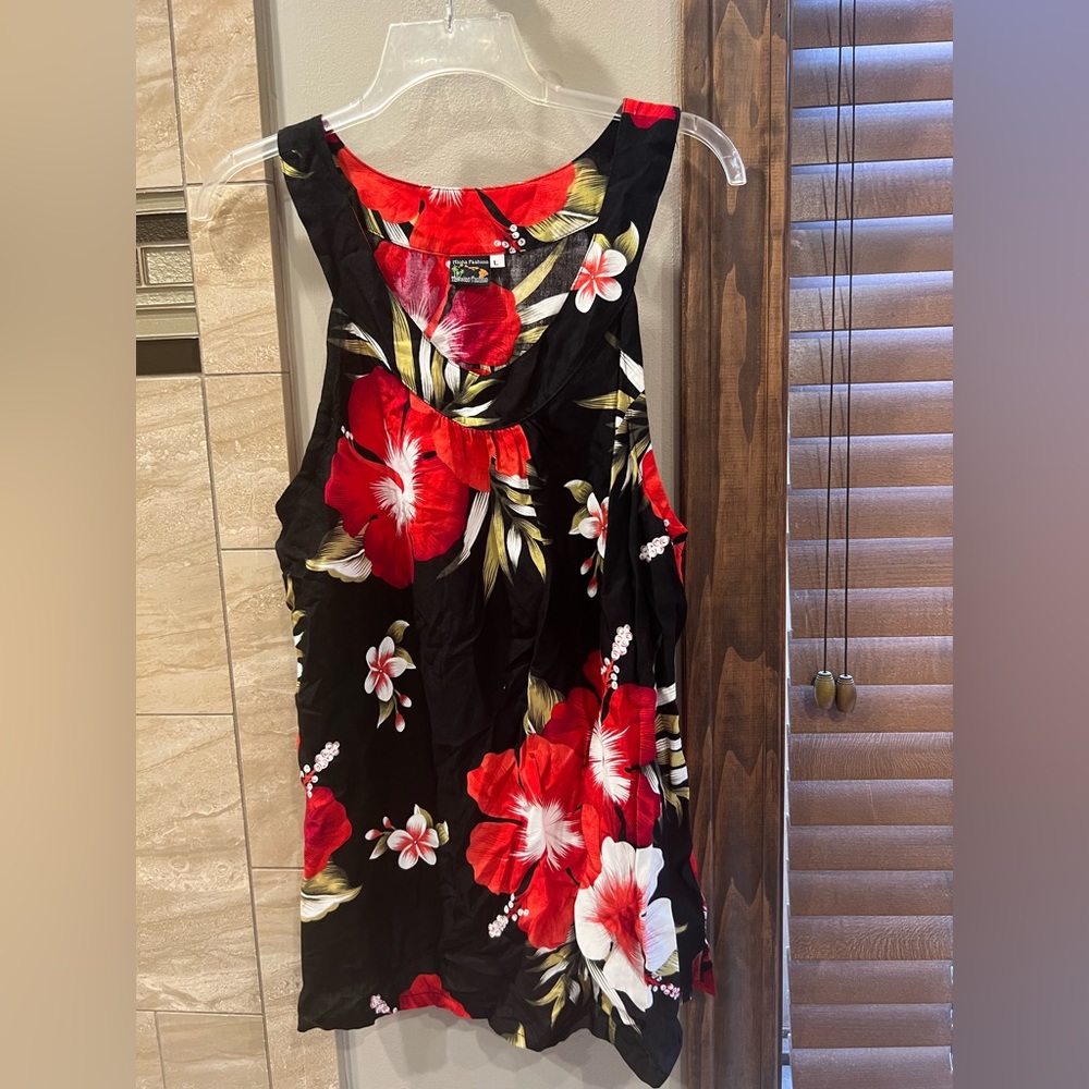 Hawaiian style tunic top size large